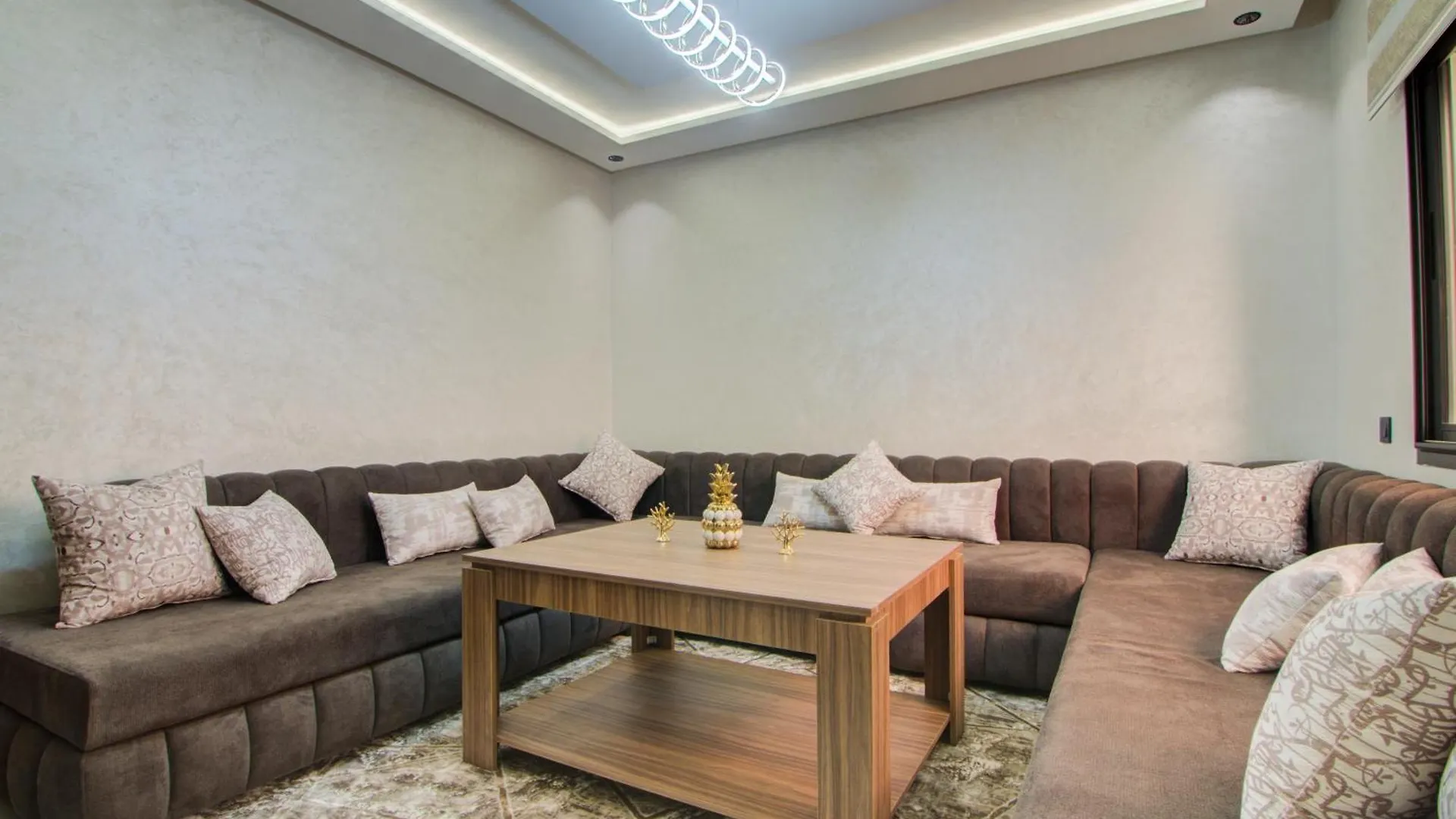 Cozy Apartment Large Living Room & Full Kitchen Agadir